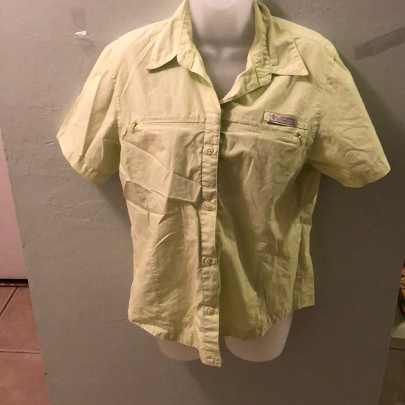 Columbia Tops - Columbia button shirt
